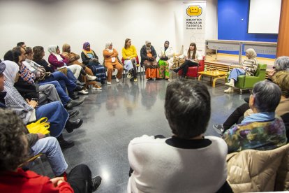 L’acte inaugural del sisè cicle de conferències ‘Km 0’ va tenir lloc ahir al migdia a la biblioteca.