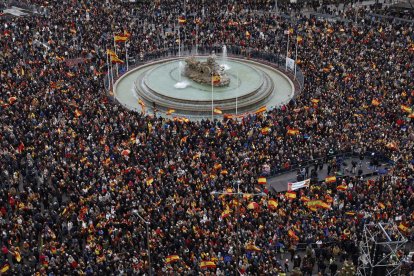 Imatge de la manifestació a Madrid contra “el deteriorament polític, institucional i social” d’Espanya.