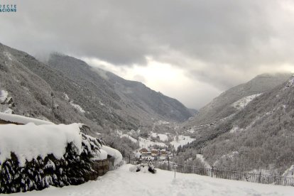 Vista de la nevada des de Capdella.