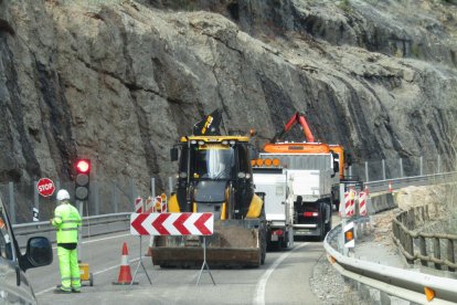 El pas alternatiu a la zona del despreniment a l’N-260.