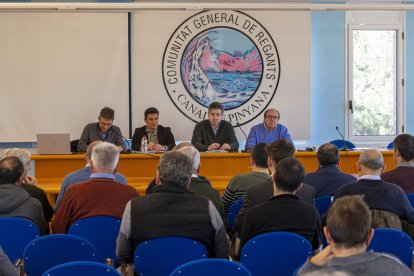 La seu dels regants de Pinyana va acollir ahir la junta d’explotació de la Noguera Ribagorçana.