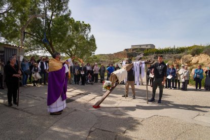 El rector de la parròquia va demanar que “caigui el cel sobre la terra àrida”.