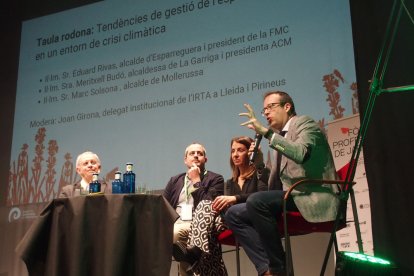 Un moment de la taula redona amb Joan Girona, Eduard Rivas, Meritxell Budó i Marc Solsona.