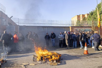 Protesta el 15 de març davant les portes de la presó de Lleida.