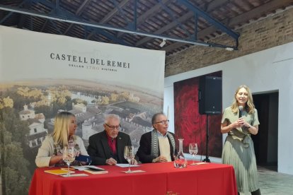 Josep Vallverdú i Carme Vidal, ahir al costat d’Àlex Susanna.