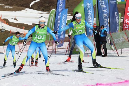 Les representants del CAEI, durant un dels relleus del Campionat d’Espanya.