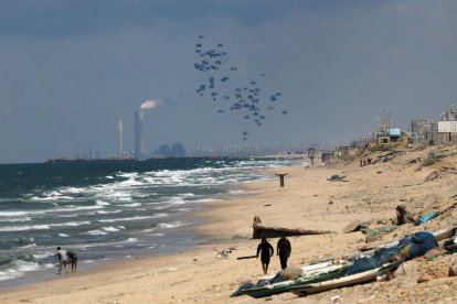 Llançament d’ajuda humanitària a la Franja de Gaza.