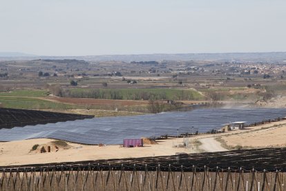 La central solar de Mas Roig a Castelldans, la més gran construïda fins ara a Lleida.