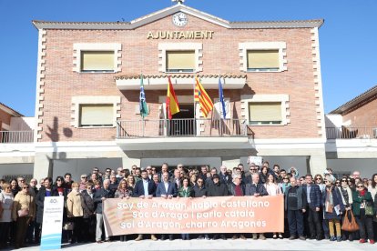 300 persones van reivindicar al febrer la parla de les tres llengües d’Aragó coincidint amb els 40 anys de la Declaració de Mequinensa.