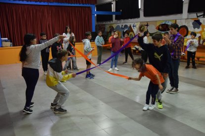 L’escola Mossèn Albert Vives, de la Seu d’Urgell, és una de les que han participat en el projecte ‘Dansa’t’.