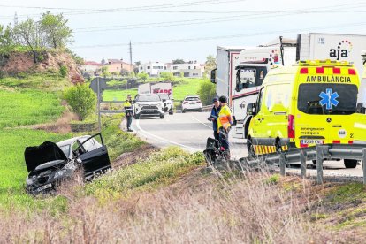 El vehicle accidentat a Cervera.