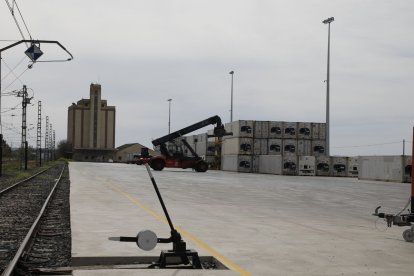 El port sec s’ubicarà al costat de l’actual zona de càrrega de l’estació de Tamarit-Altorricó.