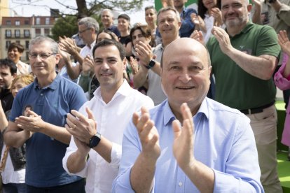 Imanol Pradales i el president del PNB, Andoni Ortuzar.