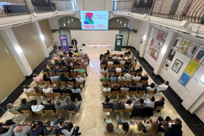 Un moment de l’assemblea de delegats que va celebrar ahir UGT a la sala Alfred Perenya de Lleida.