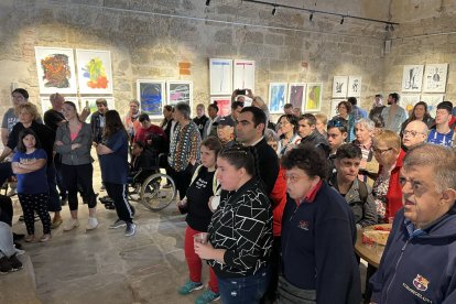 Inauguració ahir de l’exposició ‘Art Singular’ a l’antiga església de Penelles.