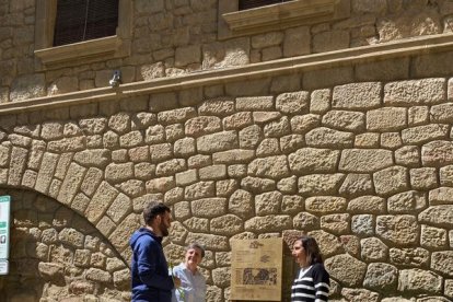 Estrenen el 'Recorregut per la pau' pels carrers de la localitat