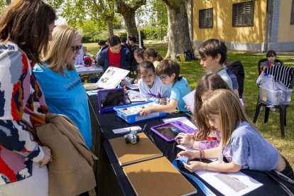 Nou centres de Lleida participen en la primera Fira STEAMaker