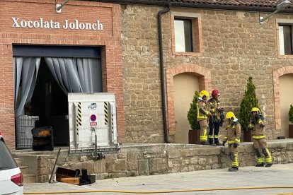 Quatre efectius dels Bombers ahir al matí al lloc.