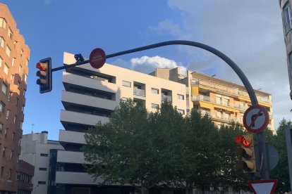 Càmeres de control de la ZBE a l’encreuament entre Anselm Clavé i rambla Ferran.