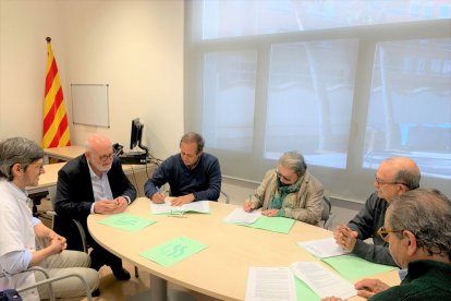 Firma de conveni entre GSS i associacions de salut mental.