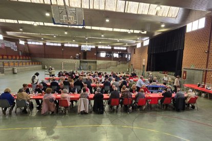 La zona porxada acollirà la nova aula per als més petits, amb capacitat per a 15 nens.