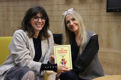 Elisenda Pineda i Rosa Peroy, presentadora de l’acte d’ahir.