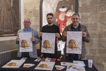 Presentació a la Paeria de Cervera del monogràfic del pa.