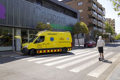 Ambulància del Servei d’Emergències Mèdiques (SEM).