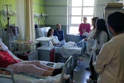 Taller de l'IRBLleida per a petits ingressats a l'Arnau de Vilanova