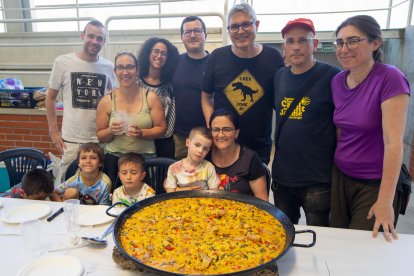 La pista esportiva U d’Octubre va acollir ahir la LXXXVII Festa de la Cassola.