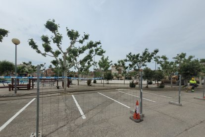 Aquesta setmana s’han iniciat les obres a la plaça.