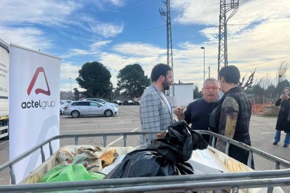 Recollida de fitosanitaris caducats a la lleidatana ActelGrup.