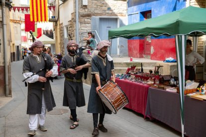 Parades de productes gastronòmics i tallers d’oficis tradicionals ahir a Aitona.