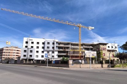 Les obres de construcció de la nova residència Jardins Castelló de Mollerussa.