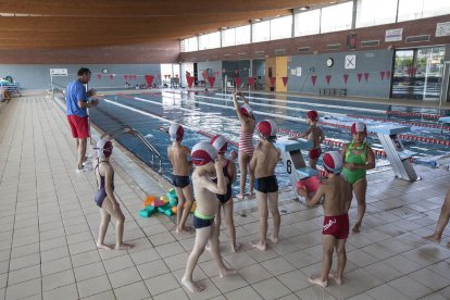 La piscina coberta del complex esportiu municipal.