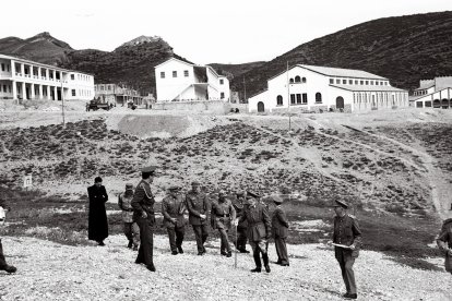 Els edificis en construcció per als quals van ocupar reclutes, molts d’ells paletes.