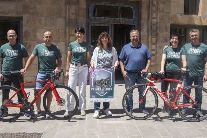 Els organitzadors de la Pedals de Dona, ahir durant la presentació a Tàrrega.