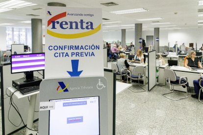 L’Agència Tributària obre l’atenció personal a les seues oficines.