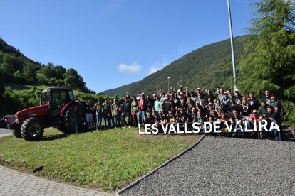 Alguns dels pagesos que des de dilluns tallaven la frontera a la Seu d’Urgell.