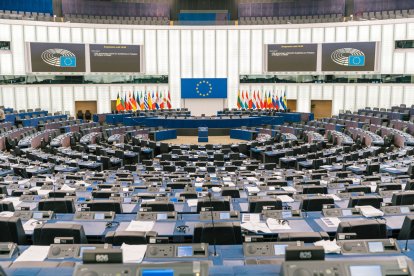 Vista general de l’hemicicle del Parlament Europeu, que representa els ciutadans europeus i exerceix el poder legislatiu a la UE.