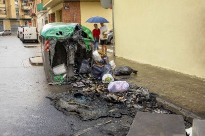 Un dels tres focs es va produir al carrer Bages.