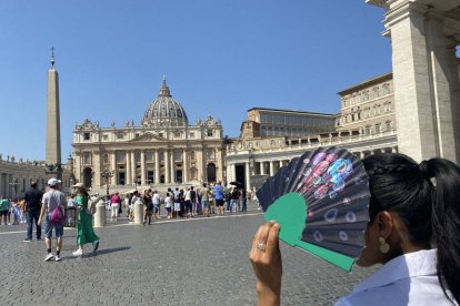 La plaça de Sant Pere de Roma va arribar ahir als 50 graus.