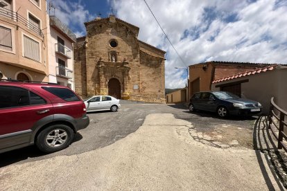 Imatge de la plaça de l’Església d’Os de Balaguer, que serà reurbanitzada.