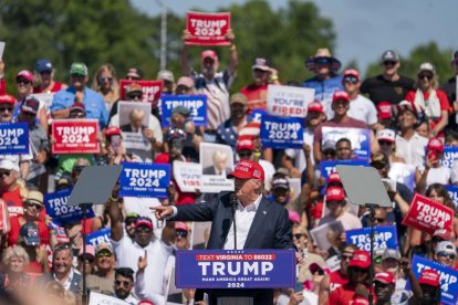 Fotografia de l’expresident dels EUA Donald Trump en un míting.