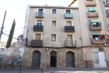 Número 10 del carrer Galera, on es farà masoveria urbana.