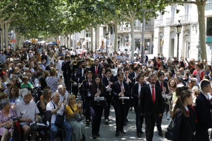 Totes les bandes participants van sonar ahir en el concert de clausura a la rambla Ferran.