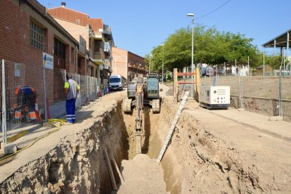 Obres per millorar la xarxa d'aigua potable i de clavegueram de Llívia