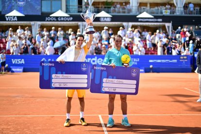 Rafa Nadal, al costat del vencedor del torneig Nuno Borges.