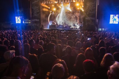 Multitudinari concert d’Oques Grasses al càmping de Tàrrega dissabte a la nit.