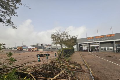 Imagen de los exteriores del Circuit Ricardo Tormo de Cheste tras el paso de la DANA